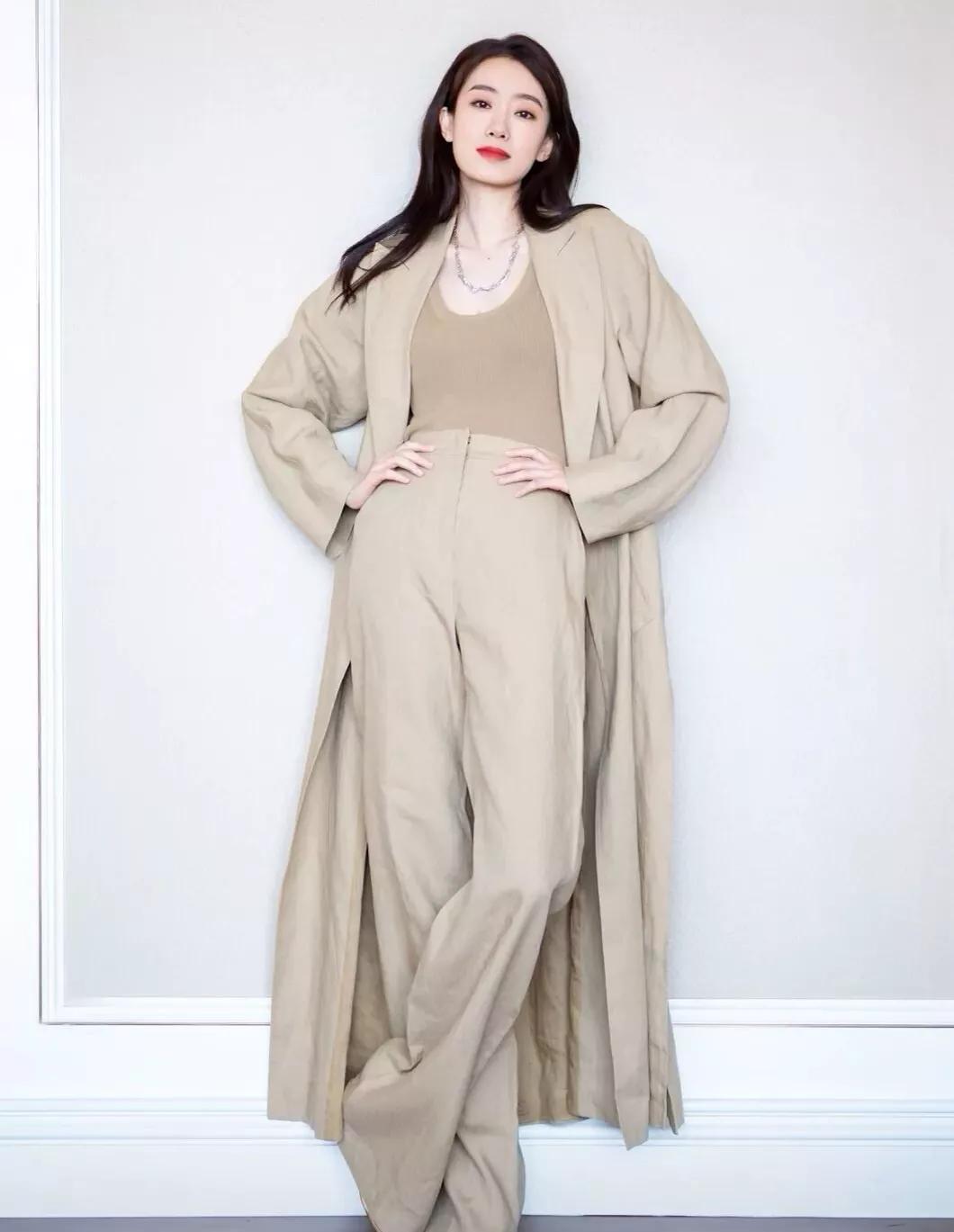 明星俏佳人：不是时代抛弃了张小斐，而是她读懂了“清醒”二字