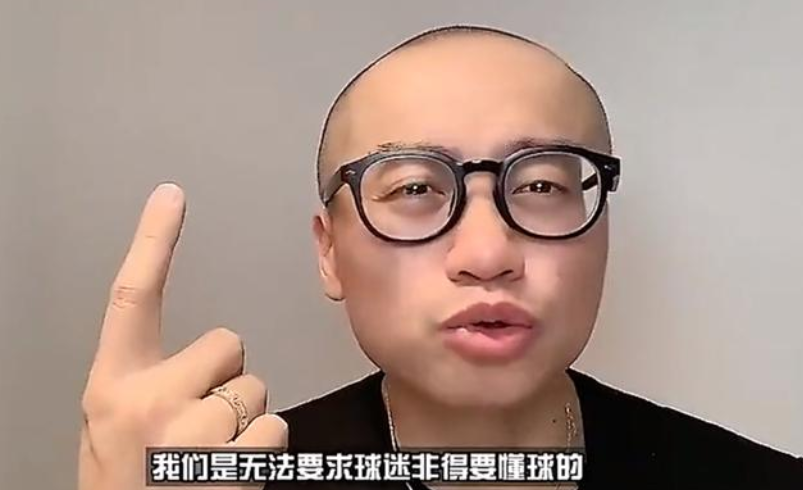 足球队解说(篮球界也来插一脚！解说王猛怒怼董路：你凭什么要求球迷了解足球)