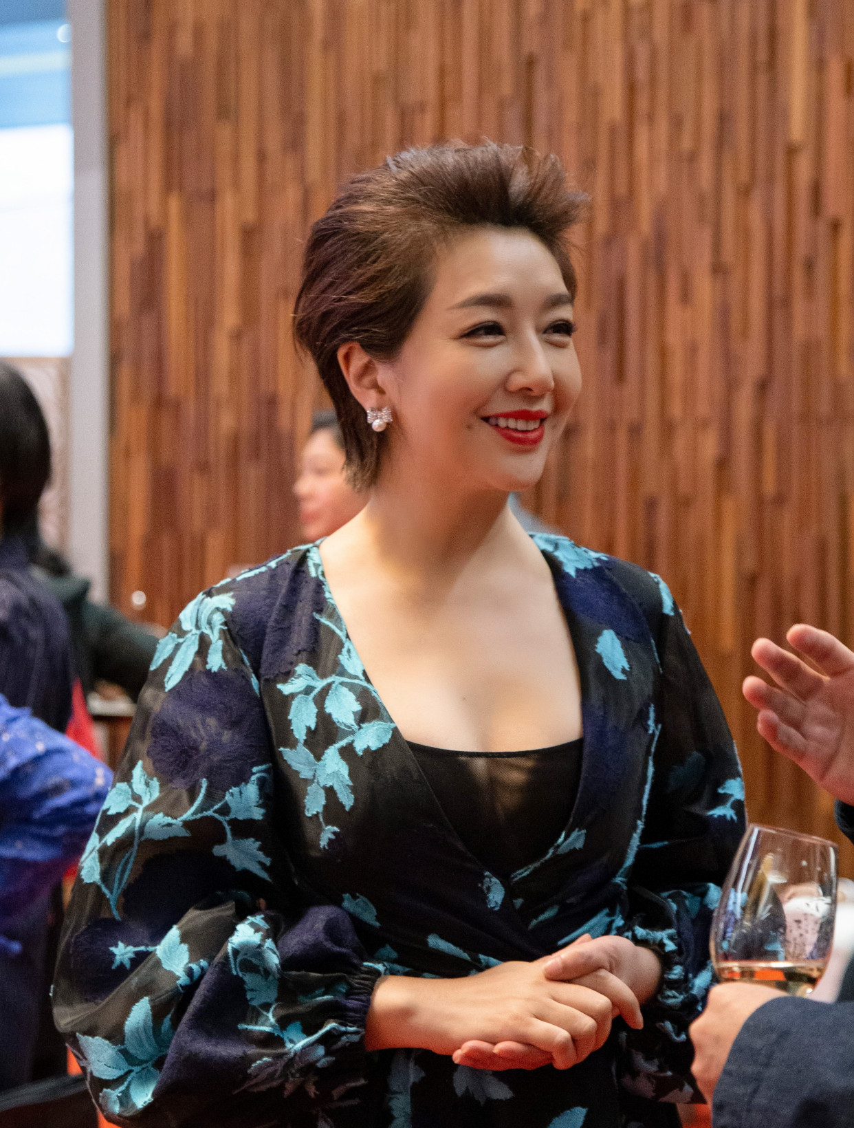 这10位女星告诉你,"排骨精"一点都不美,丰腴美人才是真绝色