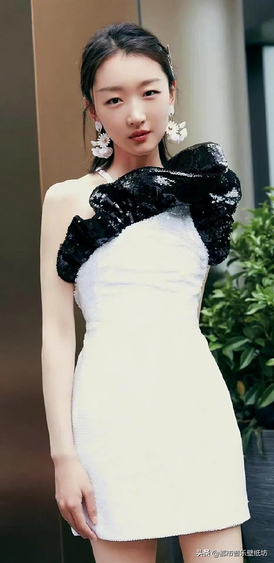 周冬雨高清美图壁纸