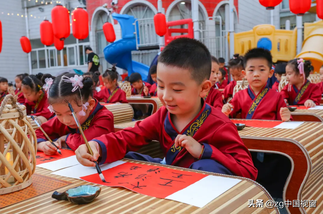 定远县示范幼儿园：国风毕业礼，民俗迎立夏