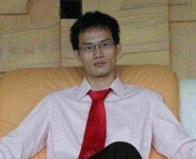 复旦“投毒男”林森浩毒死舍友，被判死刑，177名师生却为他求情