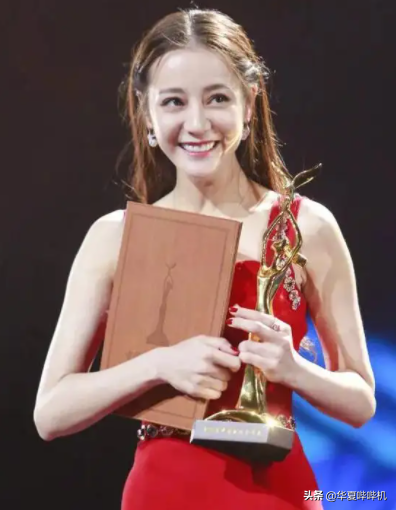 不停磕CP的迪丽热巴,谁才能俘获她的芳心?