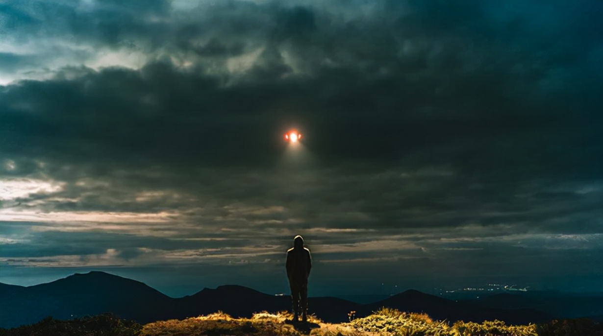 美军重启UAP调查，究竟发现了什么？美情报总监：11月参与UFO会议