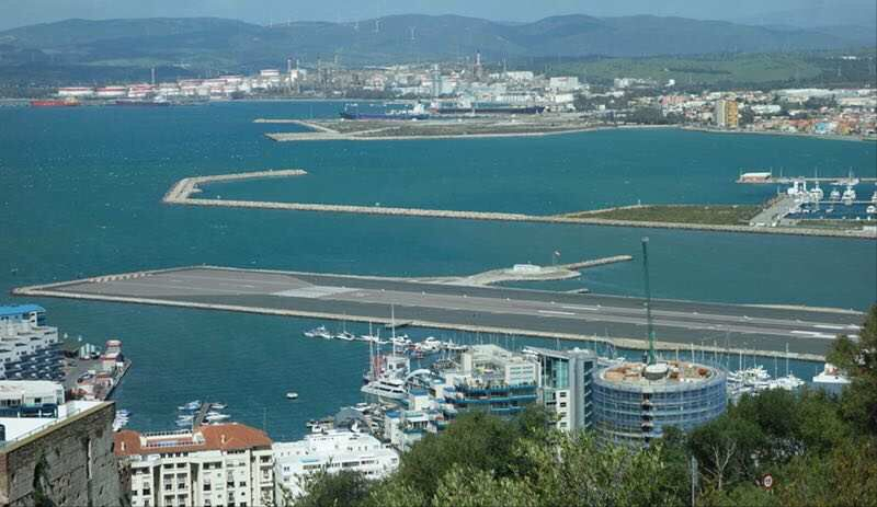 盘点七大最危险的机场：一旦开始着陆就没有回头路，刹不住就坠崖