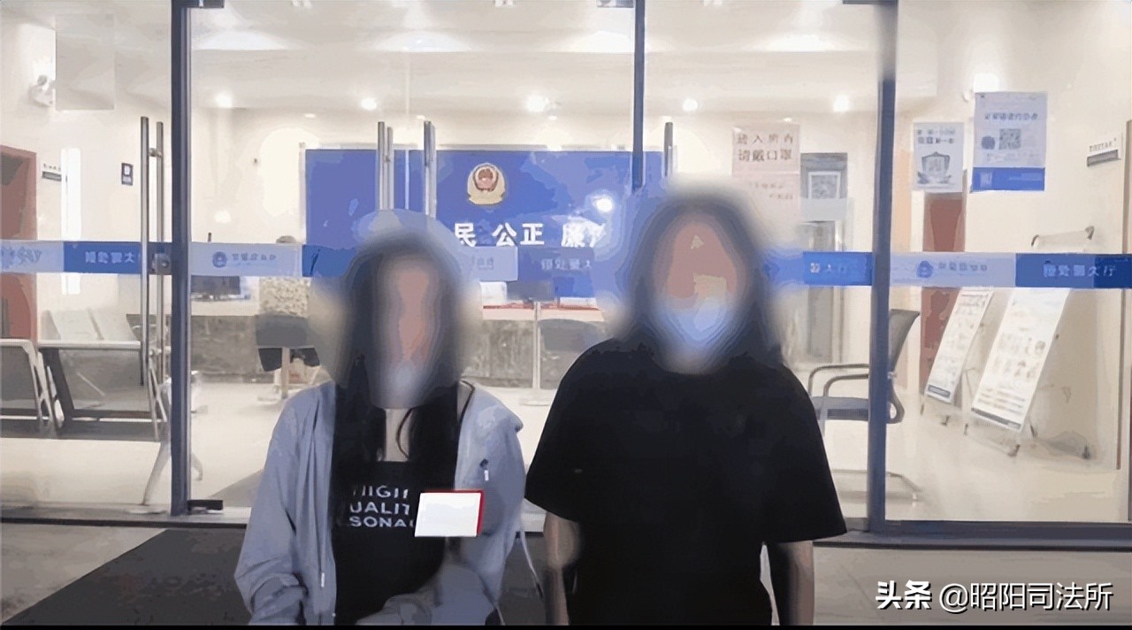 让舆论飞一会：浙江一女子称自己被黑车司机尾随，结局反转被迫道歉