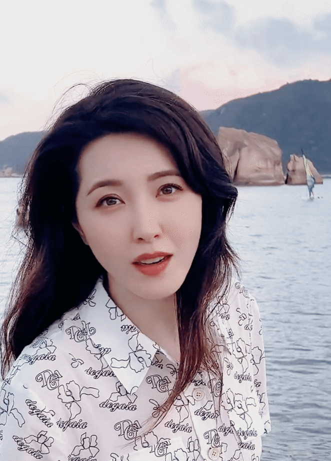 曾黎：不愧是中戏第一美，张柏芝直言没她漂亮