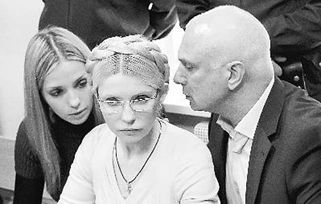 2011年季莫申科被曝牢房内与律师有染，乌监狱系统高官：视频真实