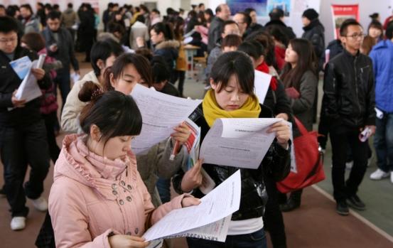 华为新签约3所高校，考进去的学生有福了，毕业后就业情况较理想