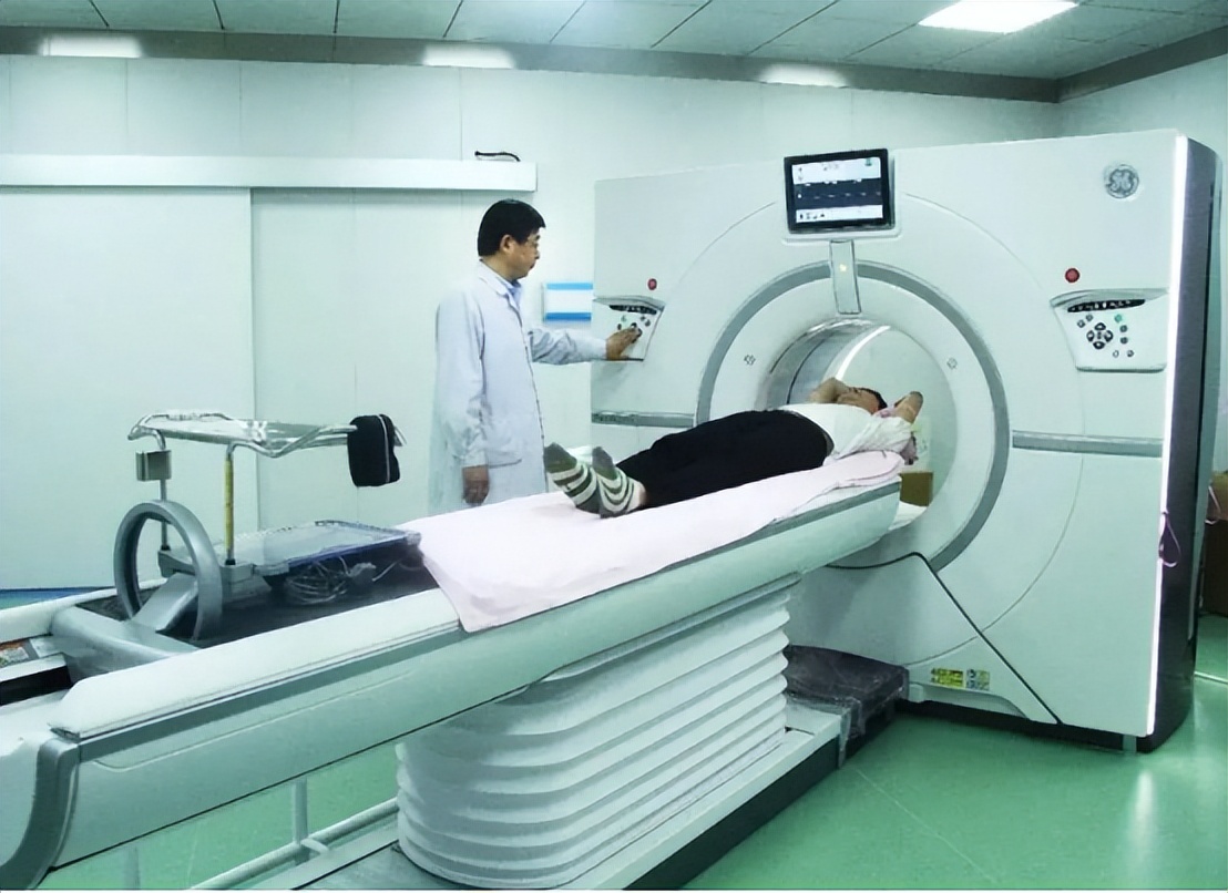 50岁后查脑ct,出现这4种问题,不需要特殊治疗,别被坑了