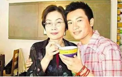 苏有朋一生难以弥补的遗憾：父母没如愿复合，还耽误了自己的人生