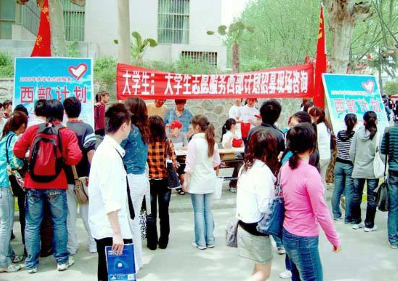 广西“考霸”吴善柳：参加10次高考，放弃北大考上清华，后来怎样