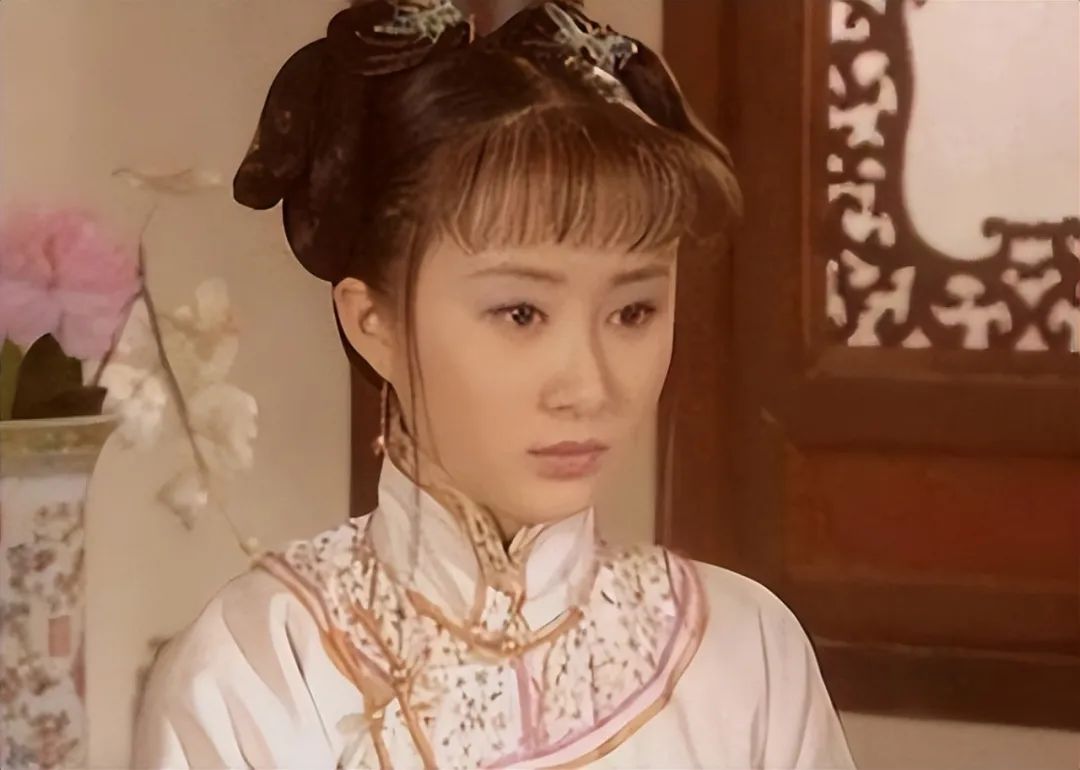 女星们的十几岁，还真是超好看耶！看完后再想想自己的18岁？