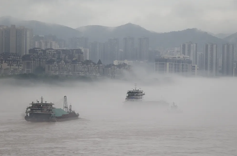 “海市蜃楼”堪称诡异，显现的场景可能不在地球，而在平行时空？