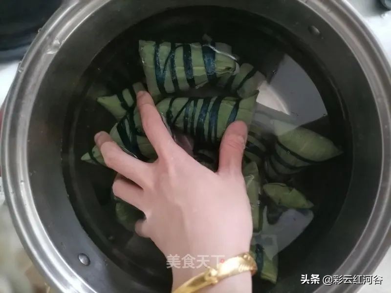 四角粽子包法（四角粽子包法教程）-第20张图片-大连信息网