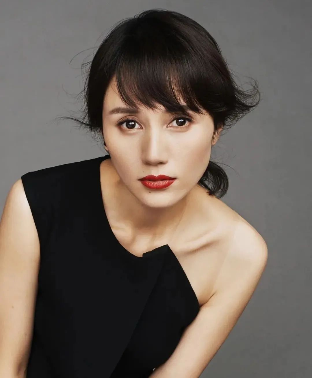 频上热搜！细扒《相逢时节》7位美人的“妙谈”，有人戏红人不红