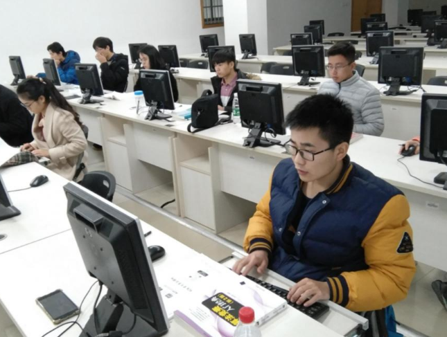 谁说护理学趋于饱和？不同专业毕业生的就业情况出炉，以工学为主