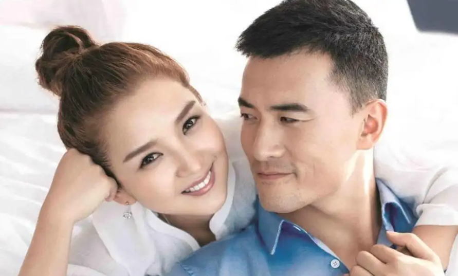 何洁赫子铭的婚姻互撕史：离婚前比烂，离婚后比惨