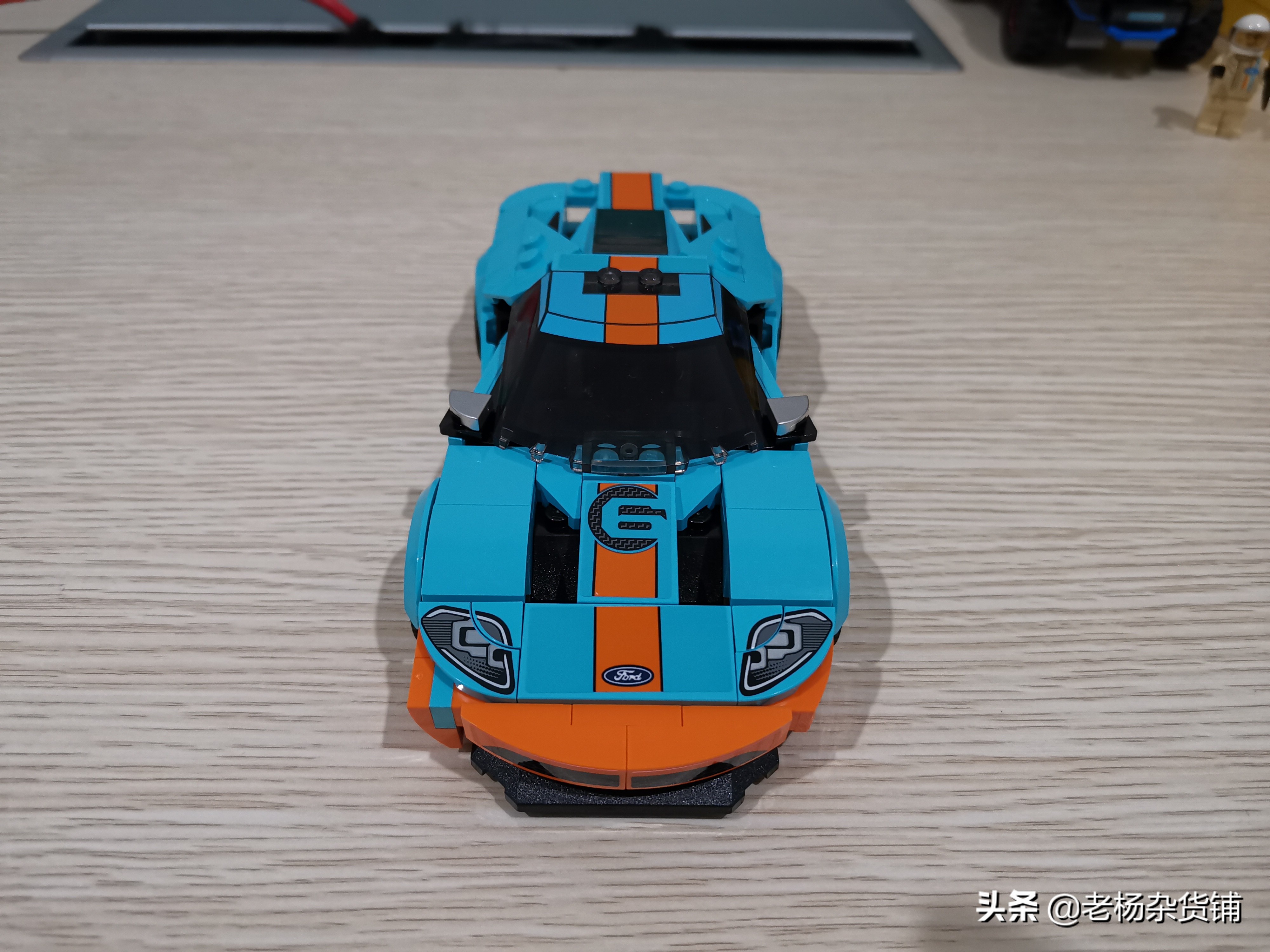 LEGO超级赛车系列76905福特GT和BroncoR开箱简评