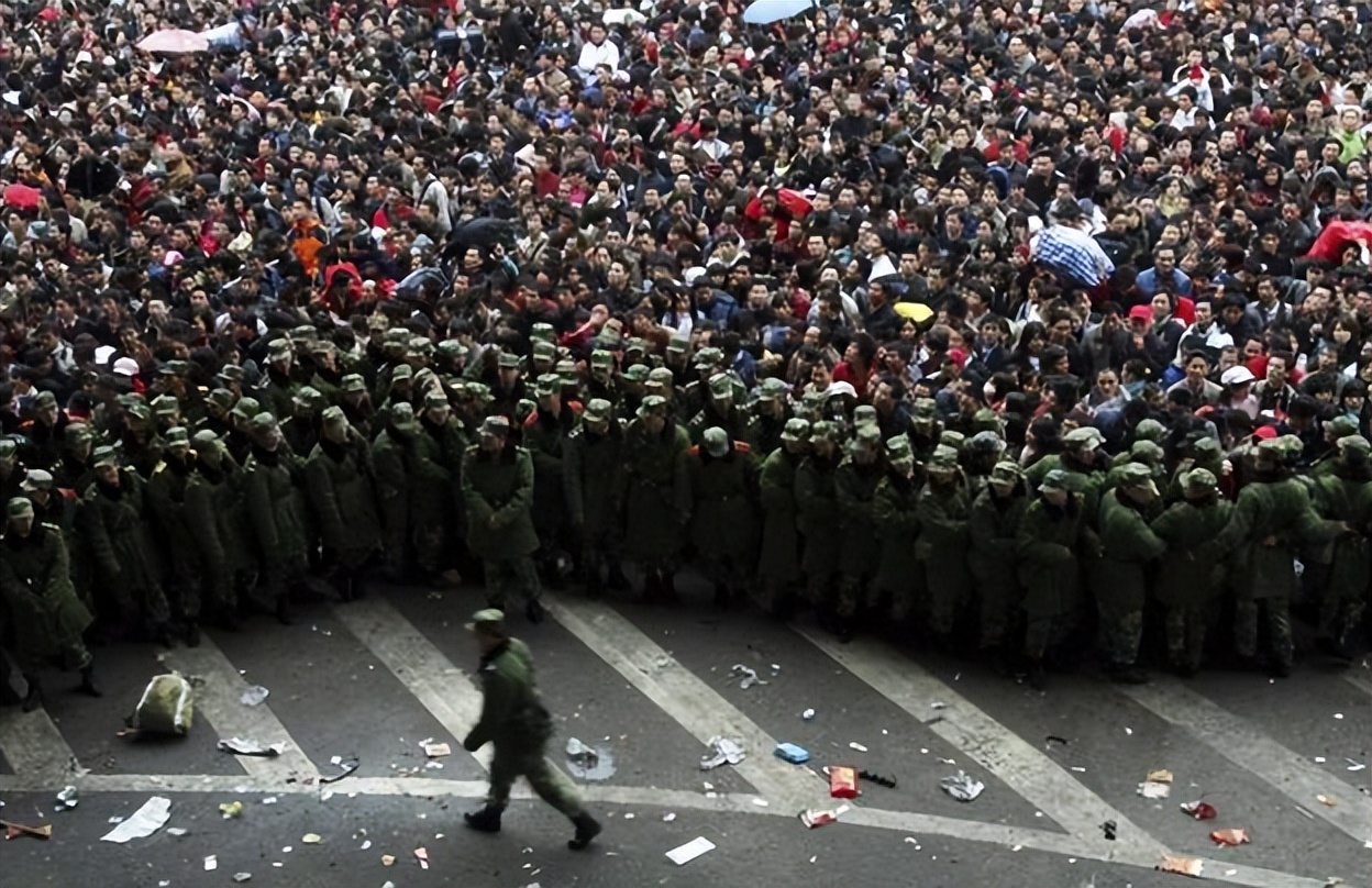 2008奥运会多久结束（2008年罕见雪灾：铁路高速大瘫痪，20省受灾，把我国逼成基建狂魔）