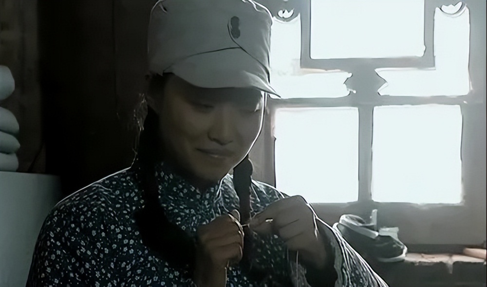 李云龙到底有没有喜欢秀芹，他和秀芹是怎么走到婚姻这一步的