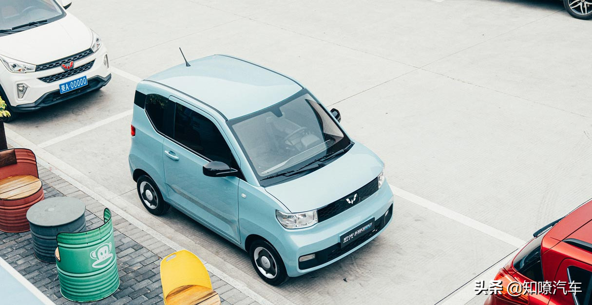 宏光MINIEV销量下跌,微型车越卖越赔?新能源下乡,机会还是促销会?