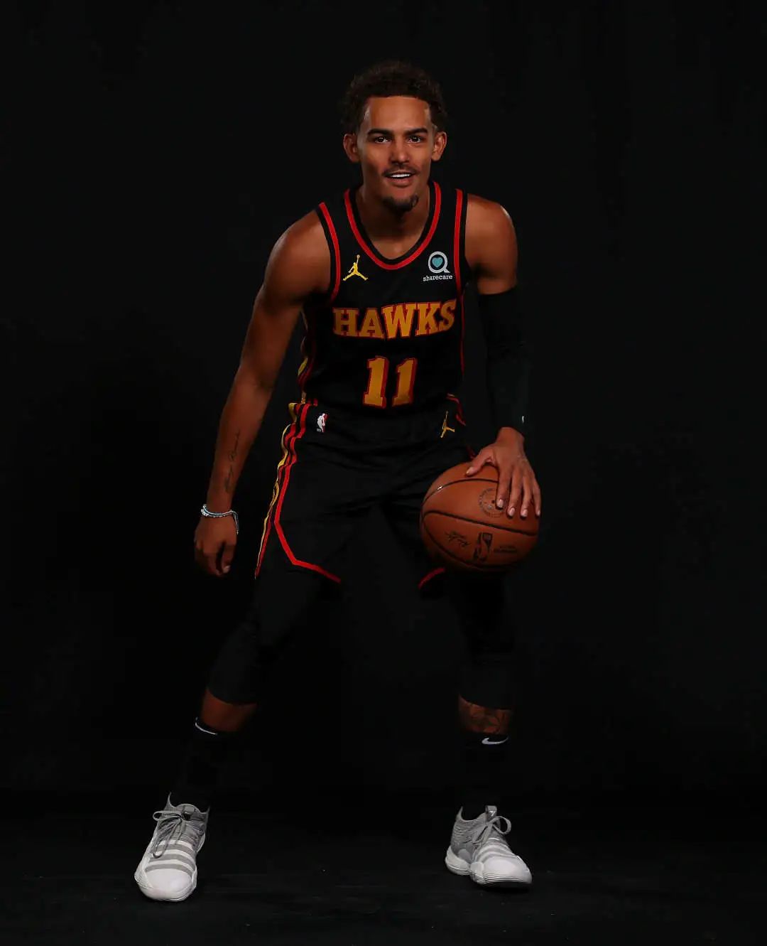 nba球鞋的牌子有哪些（NBA新赛季媒体日球鞋全盘点-眼花缭乱，惊喜不断）