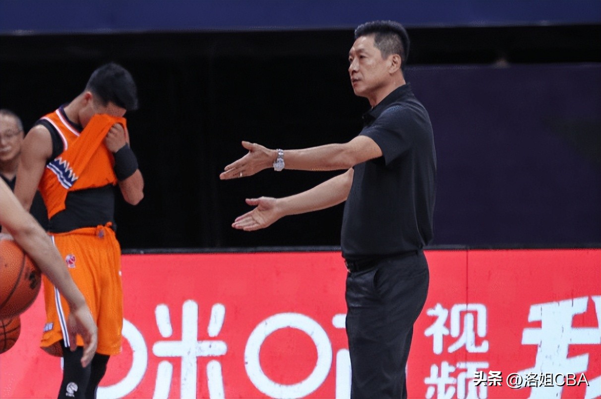 为什么nba替补来到cba（CBA三消息：新疆弃援抵达中国，李春江看好冯莱，奥卡福三月离队）