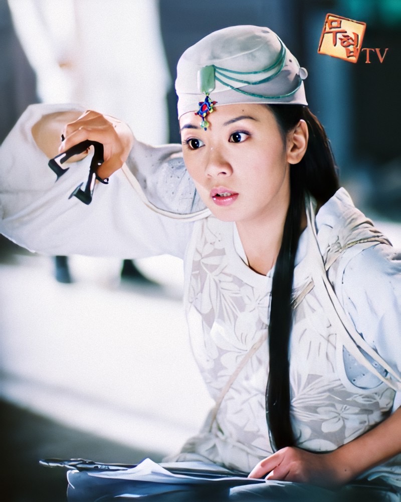 贾静雯从出道到现在的颜值变化,一个字,绝!