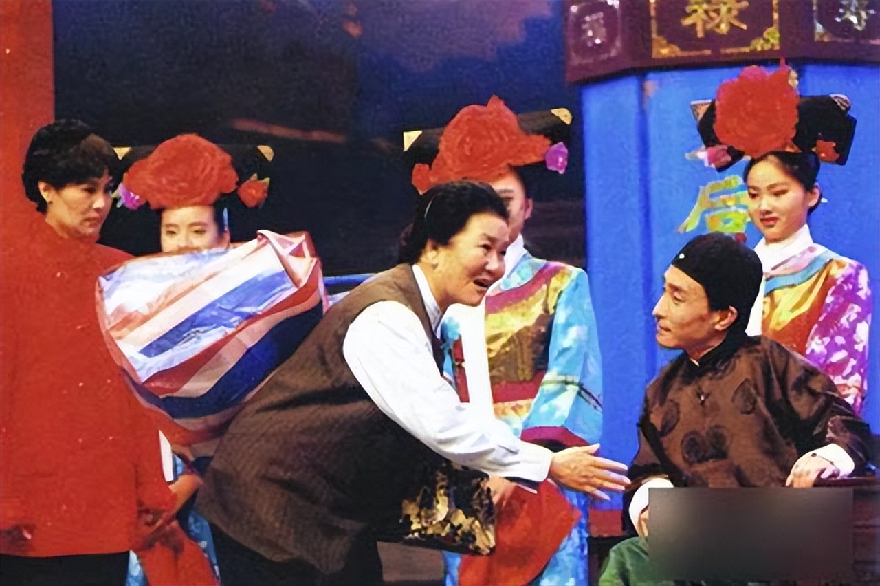 打扑克小品(盘点:央视春晚十大经典小品,赵本山只能排第三)