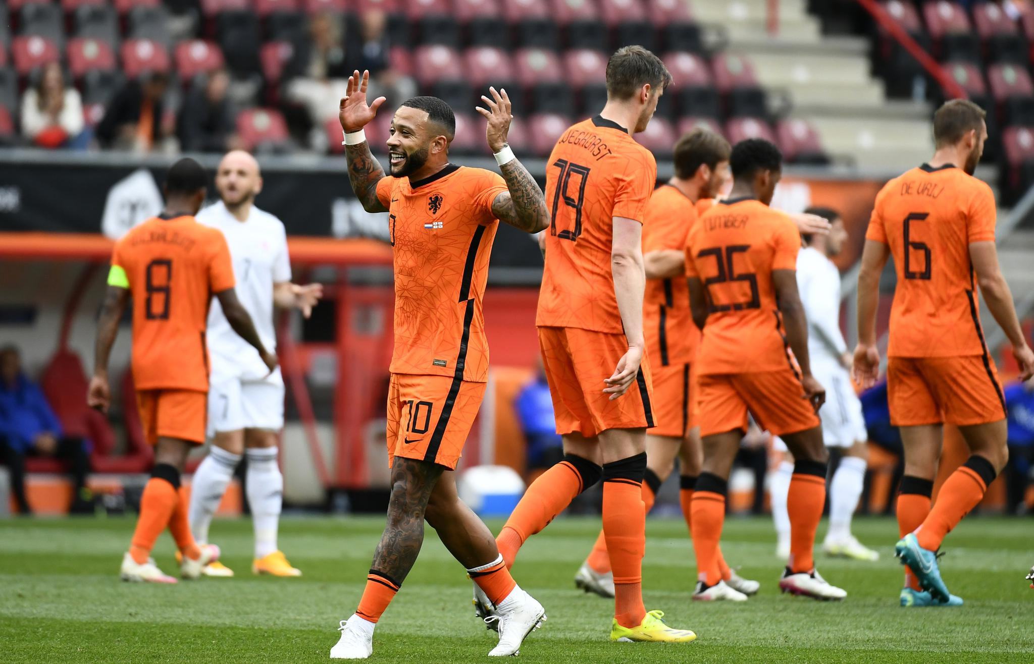 2021奥运会足球赛分组图（世界杯分组出炉！梅西对决莱万，C罗成赢家，出线稳了）