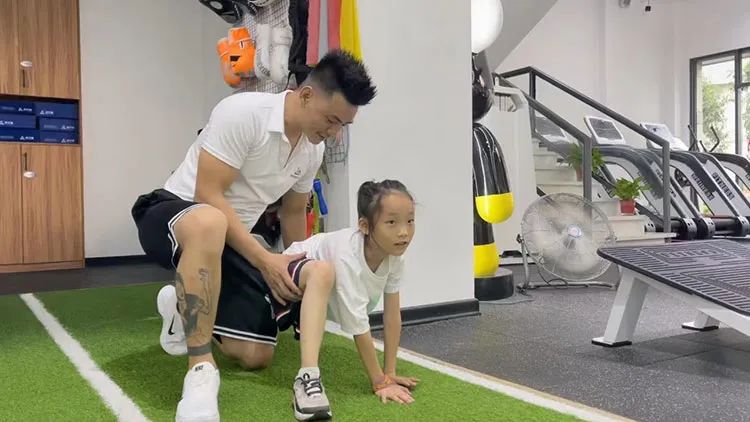 斯迈健身工作室成为IFBB职业和IBFA双项国际认证体系授权培训基地