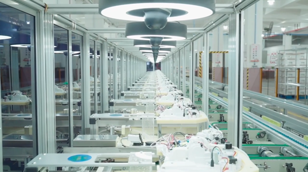 东鹏集团：数据驱动的云上梦工厂