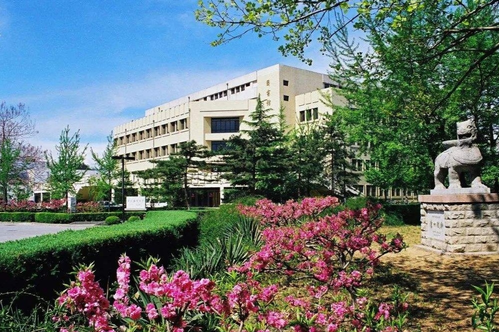 一所越来越“冷清”的985大学，学生不愿报考，遇山体滑坡式下降