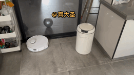 拖地哪家强？四款热销扫拖机器人实测（石头/云鲸/360/科沃斯）