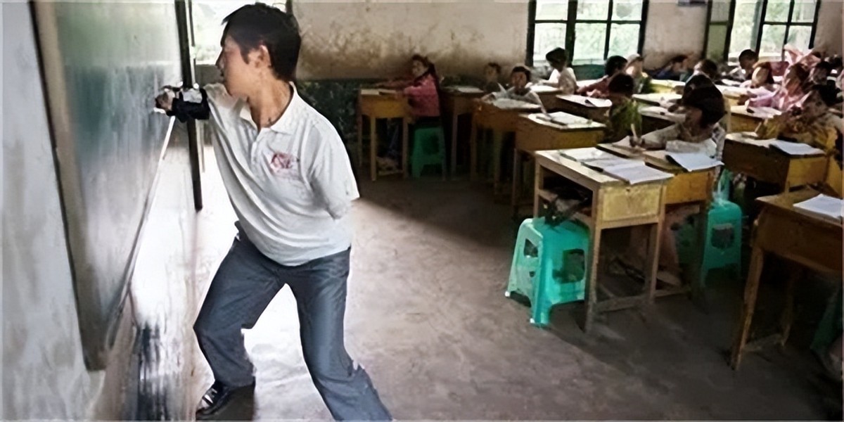 乡村无臂老师江声发：代课18年无法转正，肢体残疾不应该是障碍