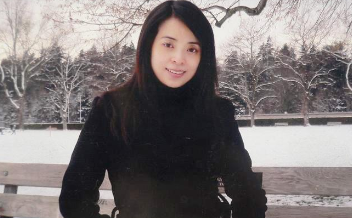 余佳恩:嫁歌手解晓东,丈夫低谷时不离不弃,如今丈夫成她的骄傲