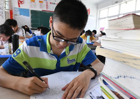 收到大学录取通知书后，没有前往学校报到的学生，会有什么后果？