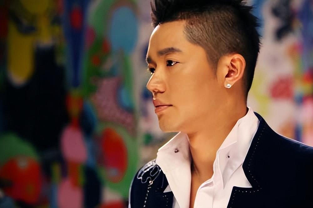 "凤凰传奇"五五分账24年,不是玲花傻,而是她太聪明