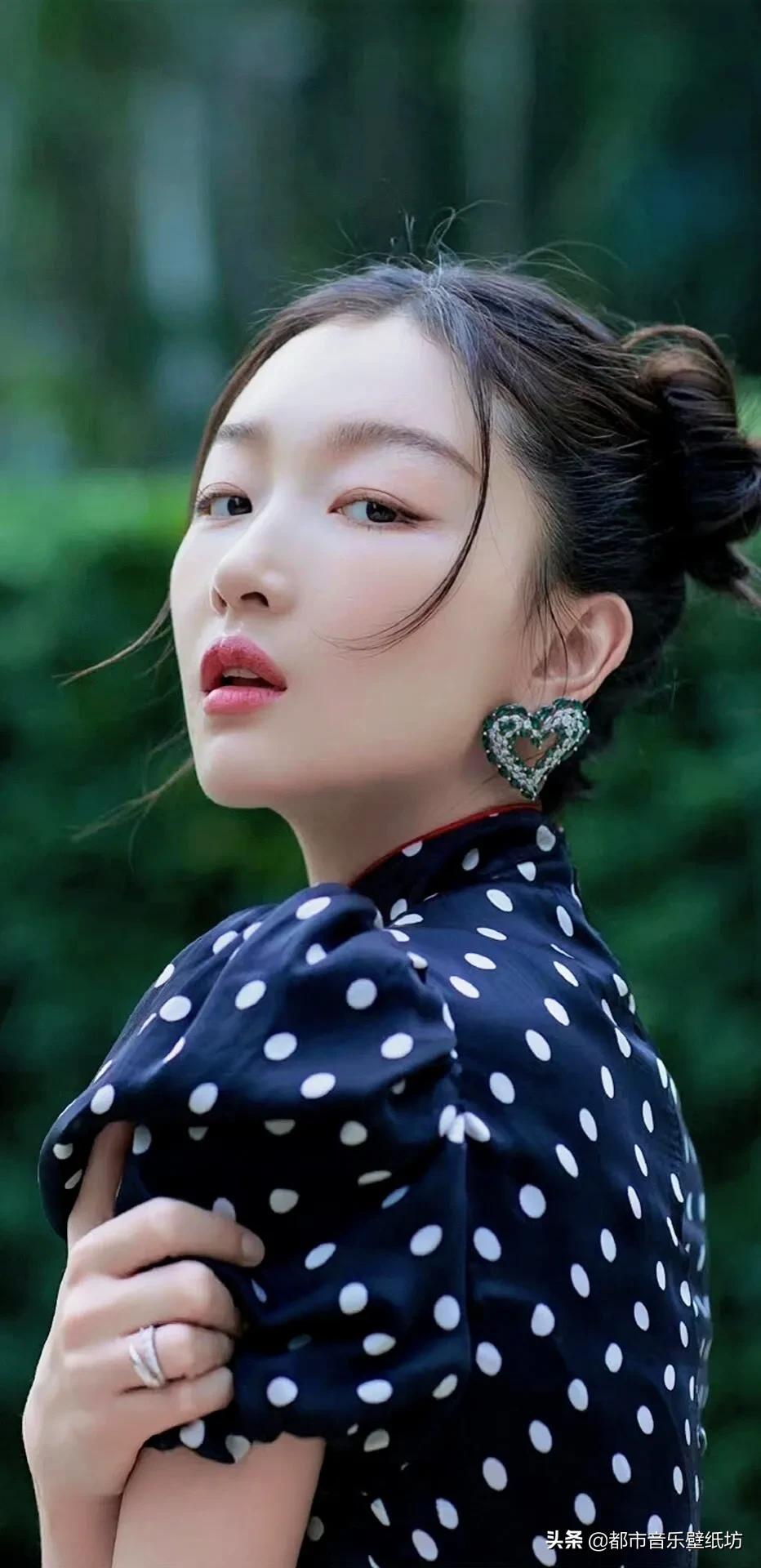 周冬雨高清美图壁纸