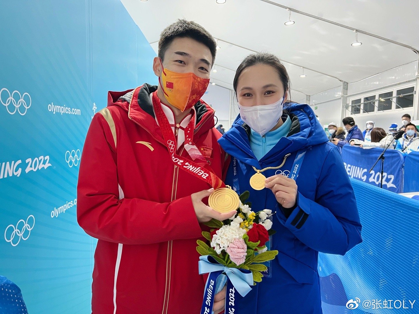 8年前的索契,张虹为中国冬奥会赢得了历史上的第一枚速度滑冰金牌.