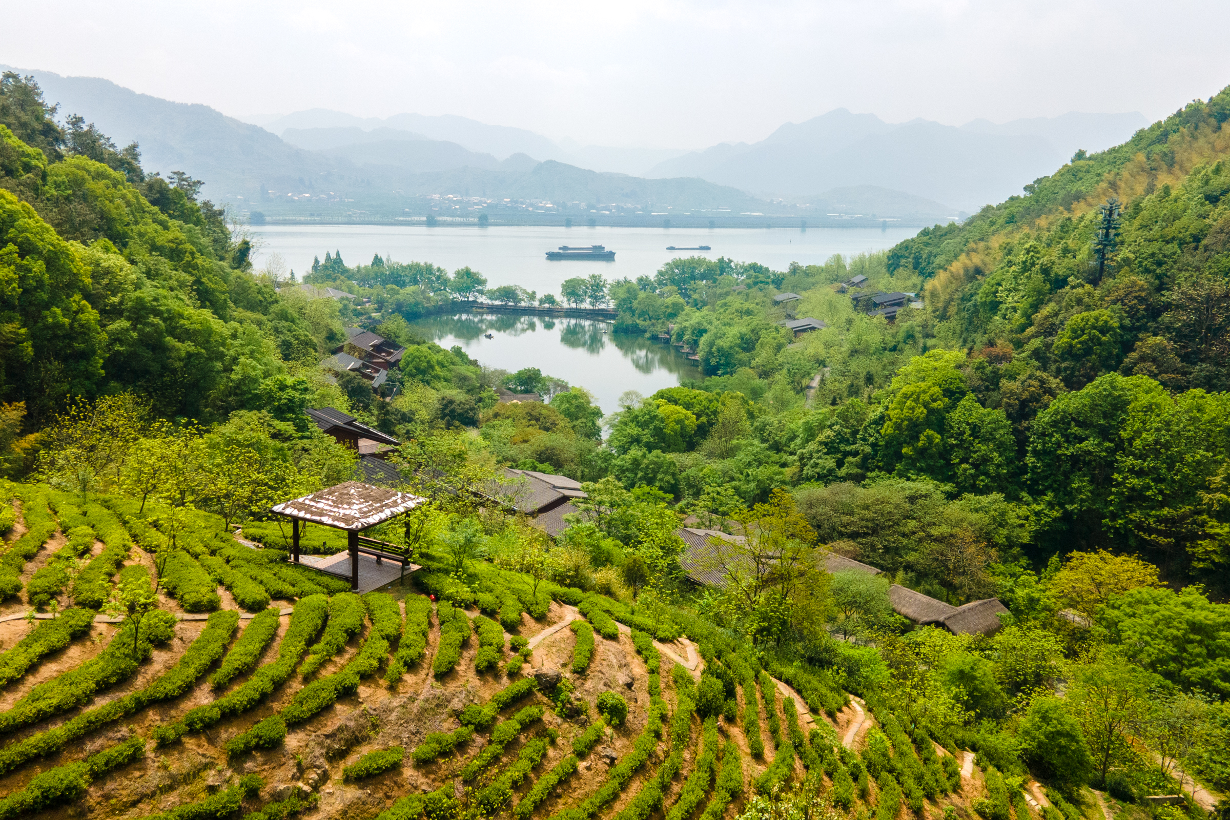 建德旅游，这三家坐拥山水的高端度假酒店，可以满足你的一切想象