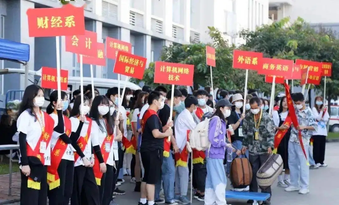 省内念大学和省外念大学有啥区别？差异比想象中要大不少