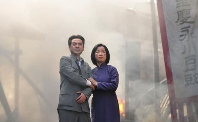 忠贞者邓颖超：青年时期的她有多优秀？她与周总理如何走到一起？