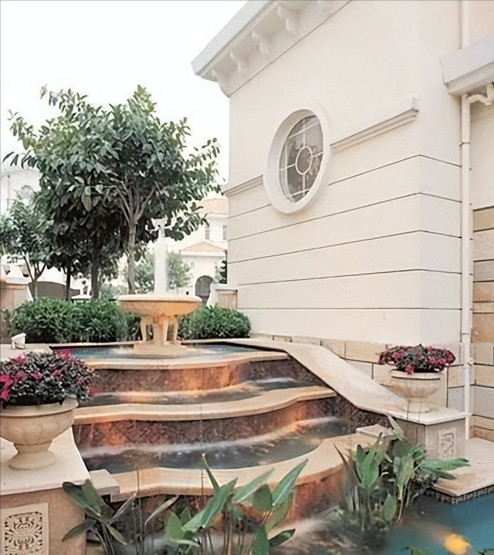 打造一个水景，让流水叮咚入梦来