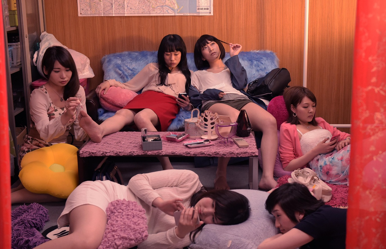 岛国电影在线(日本第四弹│分享五部有尺度日本电影，包含《雌猫们》和《诱拐》)