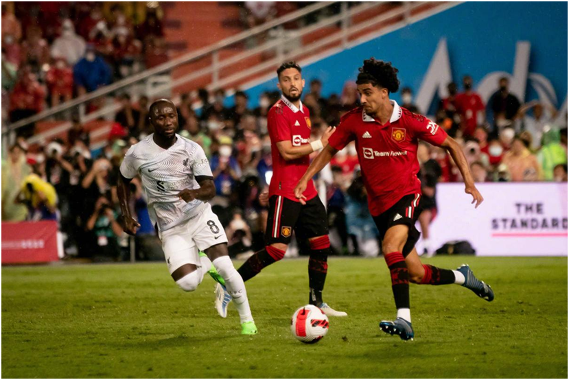 实况足球球员更衣室有什么用（季前赛不好看？《实况足球》或许能让你缓解“球瘾”）