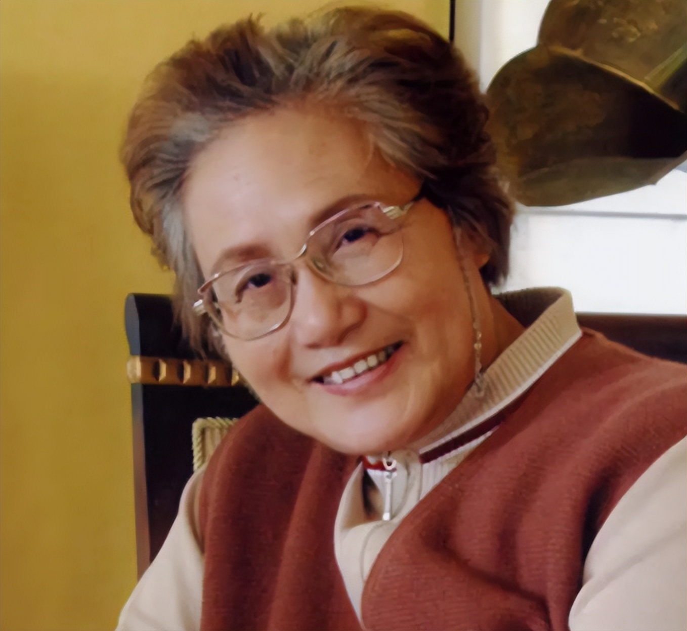 论真正拥有“微笑眼”的奶奶只服这6位，有人83岁还在演戏的路上