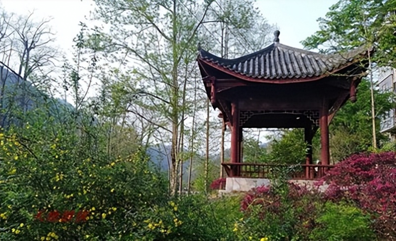 川西北行五：彭州进千年古刹走白鹿法式小镇（图文）