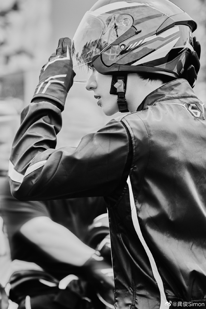 7.17美图：秦岚 任豪 肖战 檀健次 罗云熙 龚俊 张予曦 唐嫣 李易峰 王俊凯